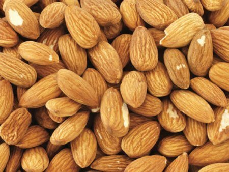 Supreme Grade Almonds California / Spain Origin